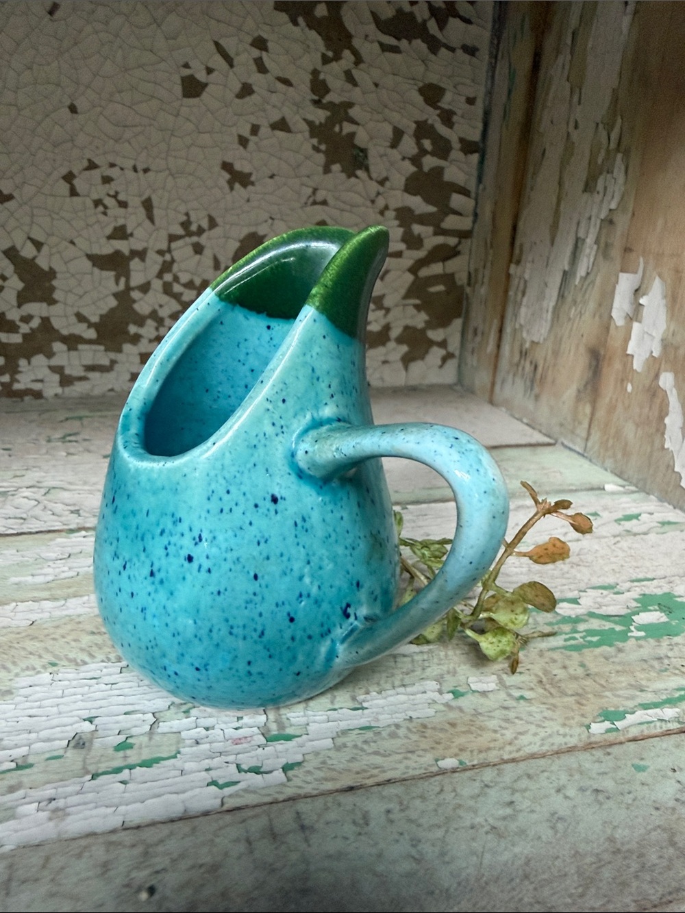 🌿Vintage Handcrafted Little Blue Speckled Creamer with Green Accent